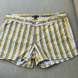 Gap Hadley geometric shorts